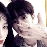 10張葉子的女生頭像圖片12