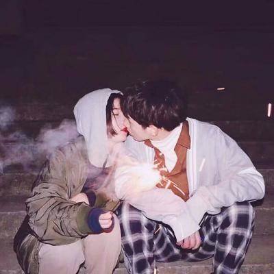 情侶頭像海邊男生3