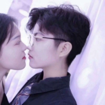 動漫炫酷頭像男拿刀3